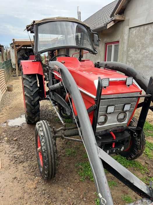 Tractor Renault 88 cu Încărcător frontal