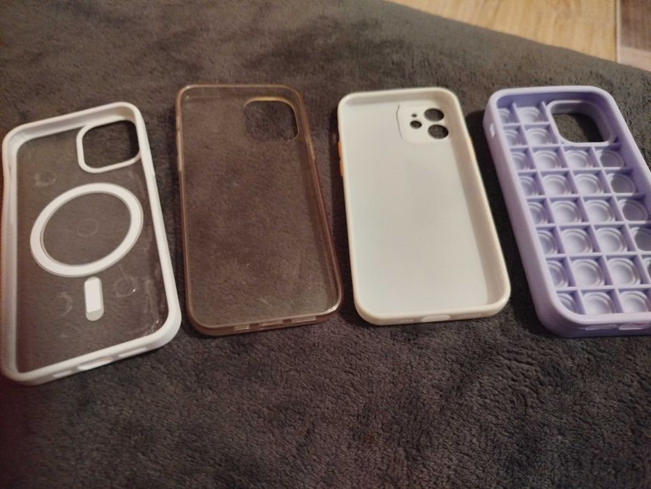 Кейс за айфон 12