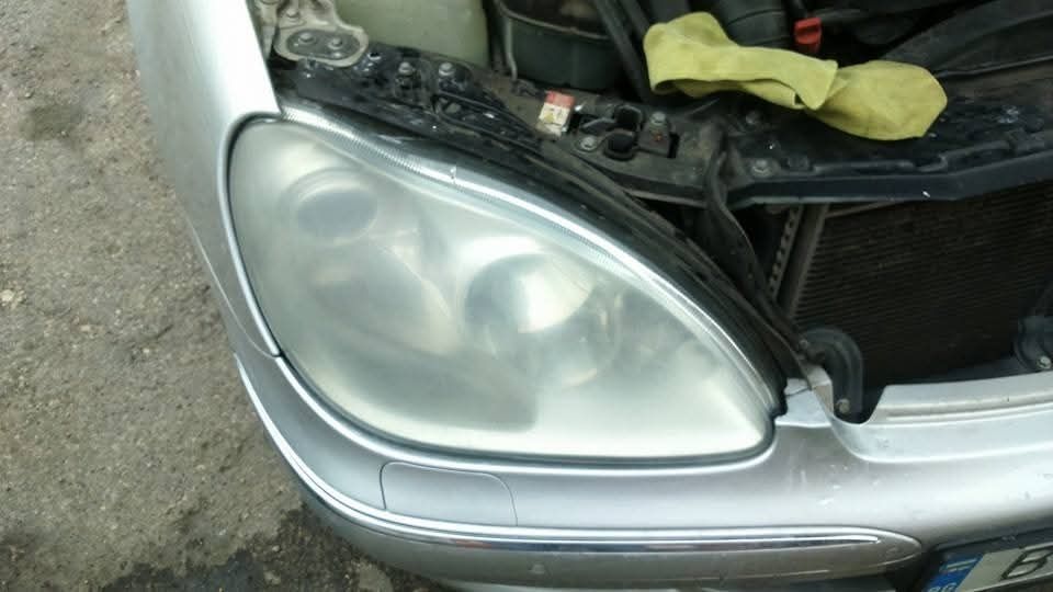 Полиране на Автомобилни фарове