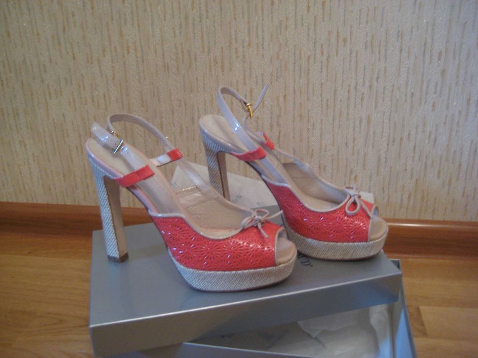 продам женскую обувь