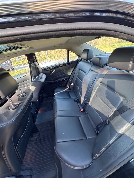 Mercedes-Benz E 220 2.1, CDI Октомври 2015, Седан