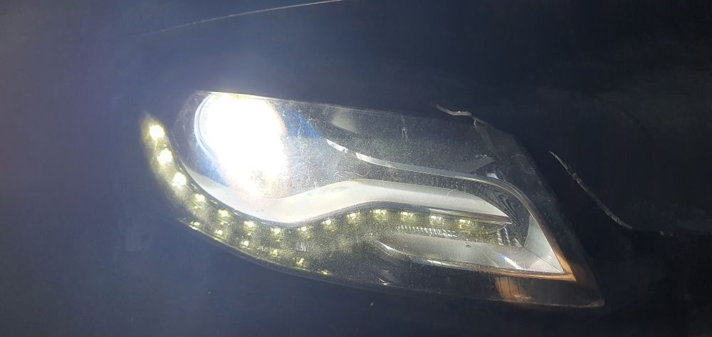 Faruri far bixenon stanga dreapta audi a4 b8 2008-2012