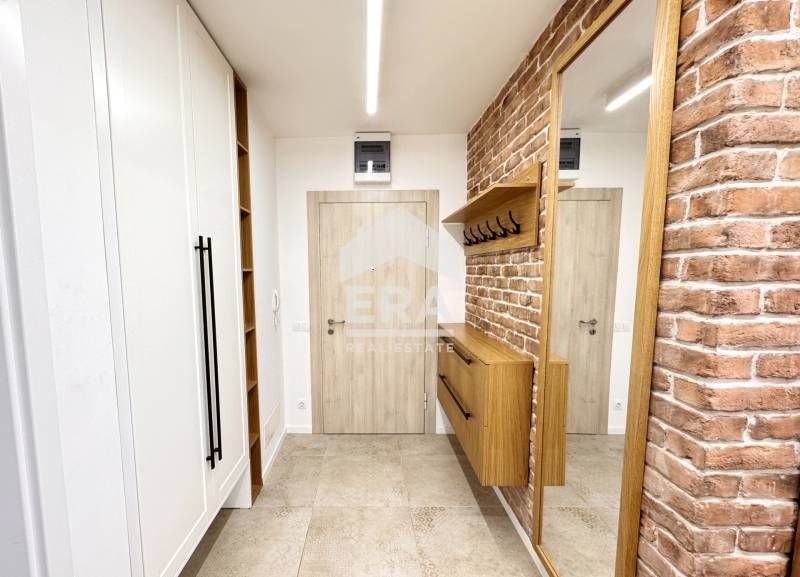 Продава се Тристаен апартамент в София, Овча купел - 138 кв.м за 1608 €/кв.м - Снимка #1