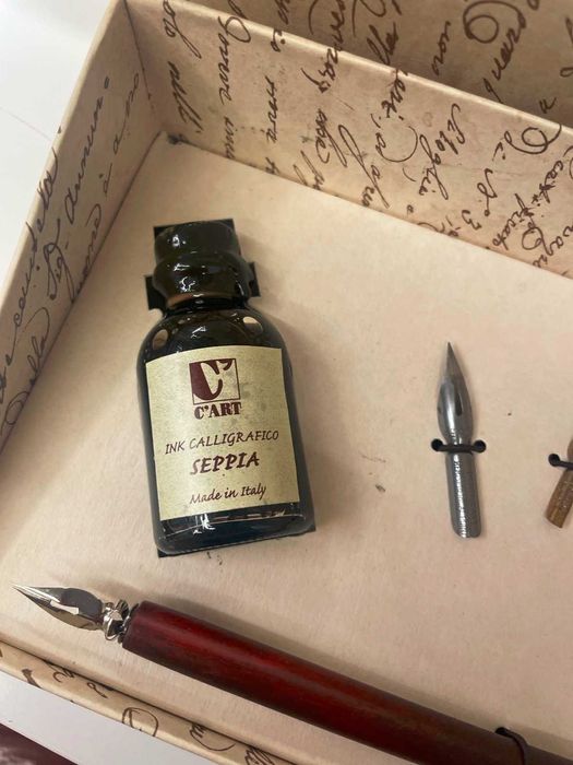 Комплект за калиграфия