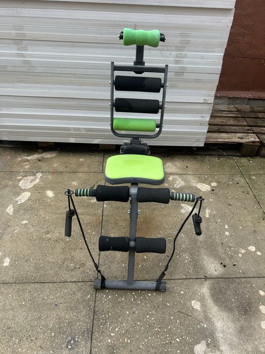 Banca exercitii aproape noua