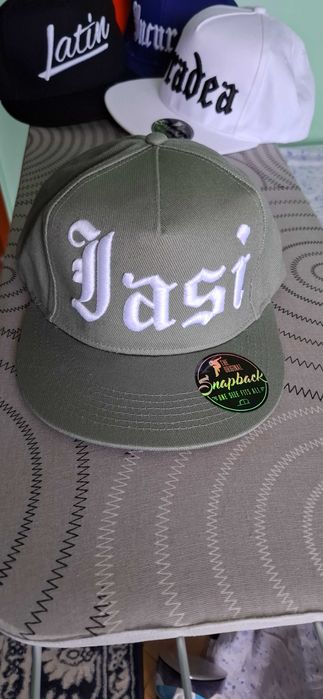 Șepci personalizate broderie 3D