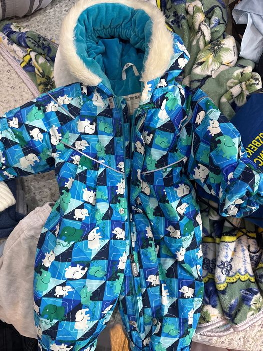 Зимний комбинезон новорождённым продам