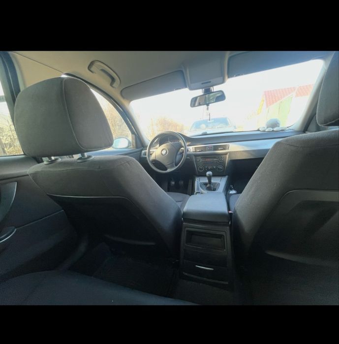 BMW E90 318i 129CP