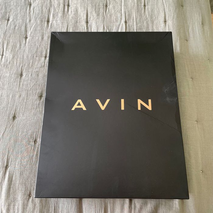 Официална Рокля Avin