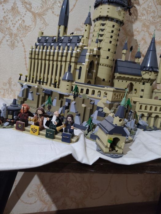 Лего Хогвартс6044 детали