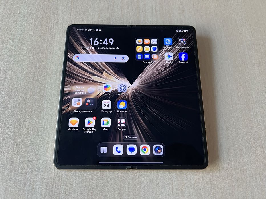 Продавам Honor Magic V5 512/16+16GB