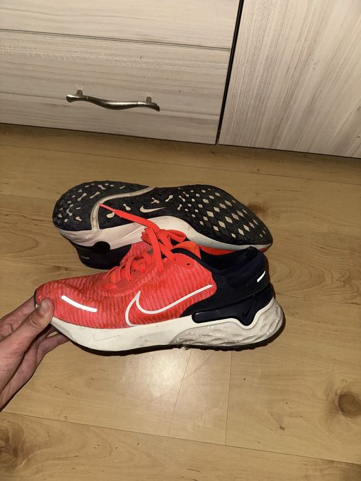 Nike маратонки Running