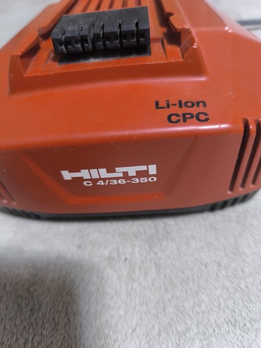 Încărcător Hilti C4/36-350(pentru reparat)