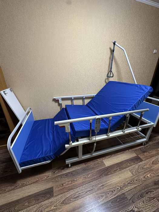 Кровать медицинская