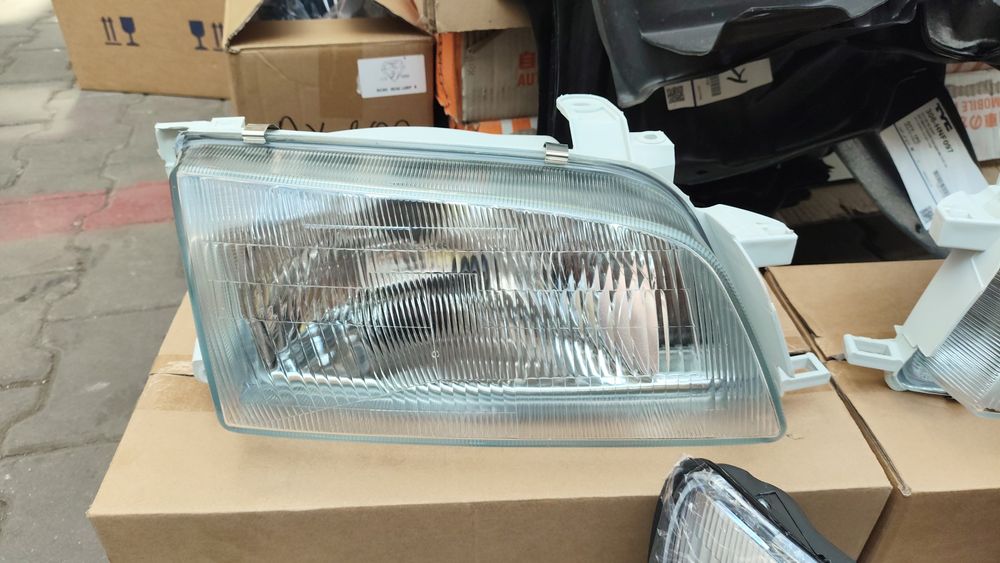 Карина Е фара передняя