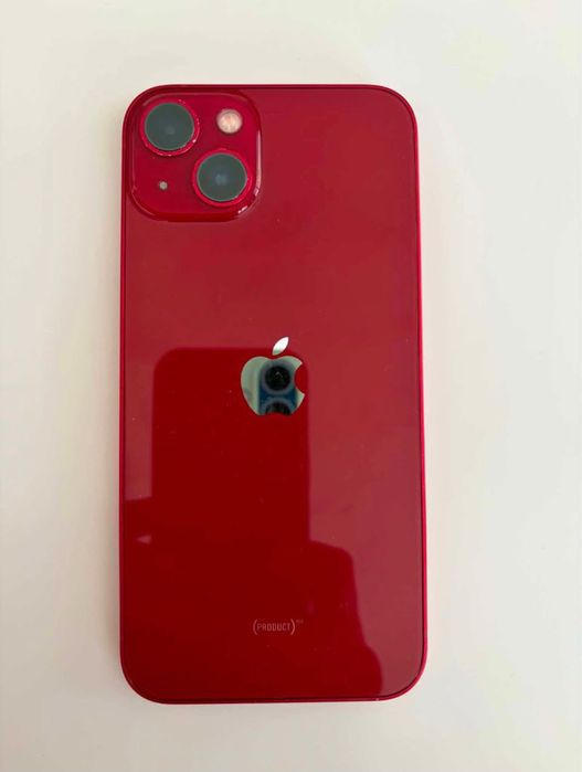 Iphone 13 red.