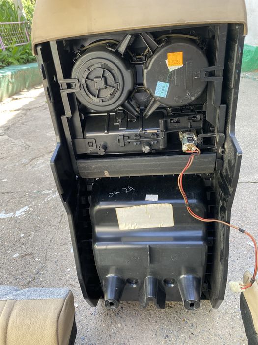 Бмв Х6 е71 задние сидение