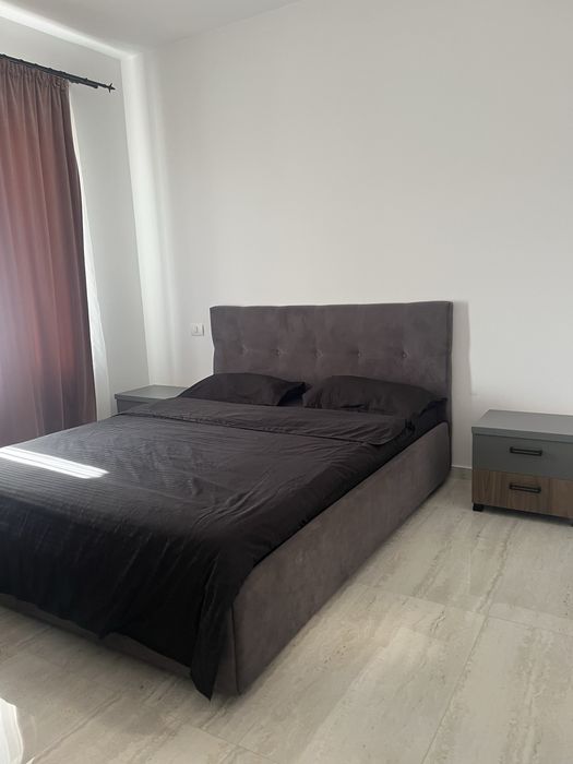 Vand apartament cu 2 camere