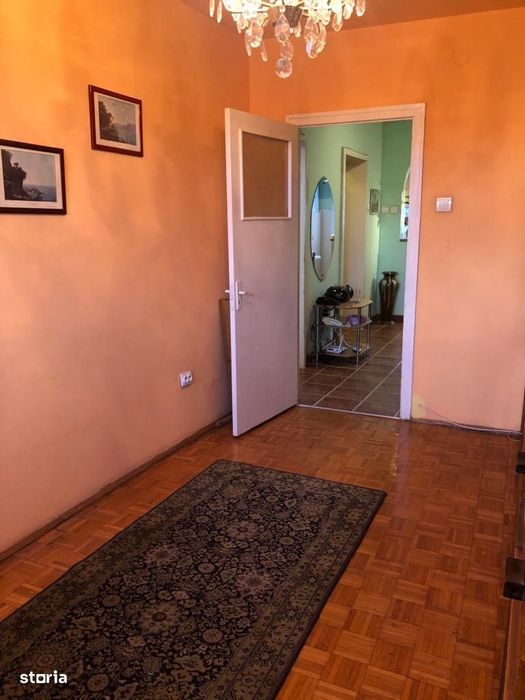 Apartament 3 camere Grigorescu decomandat etaj 2/4 cu parcare