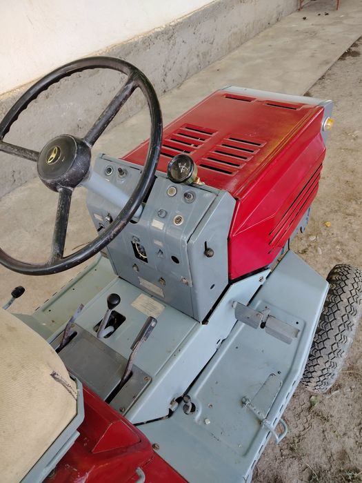 Kmz 012 miniy traktr