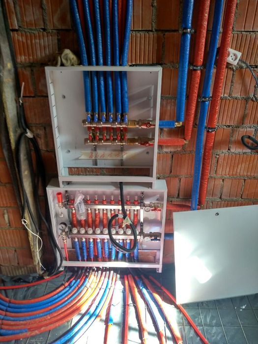 Сантехник  24.7 .