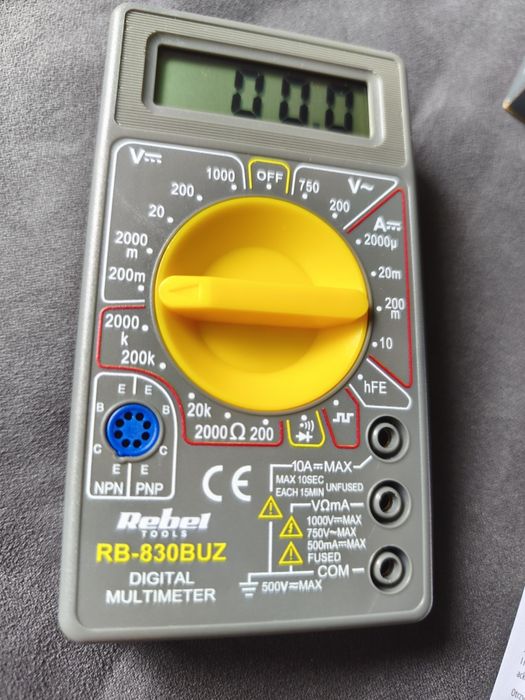 Multimetru Digital Compact NOU