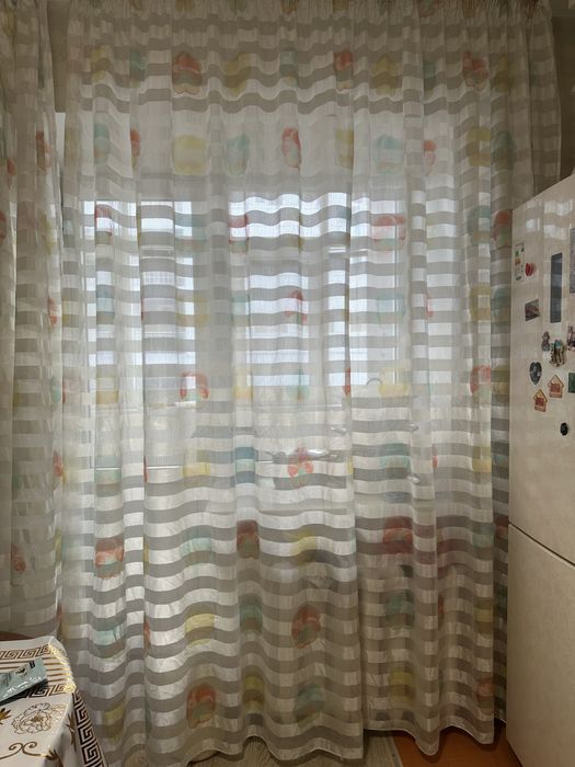 Тюль продам для кухни.