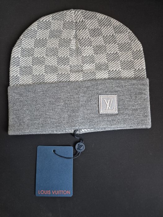 Caciula Louis Vuitton