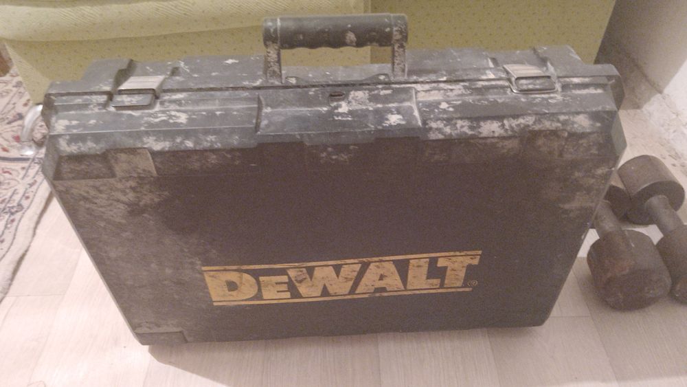 Девальт перфоратор