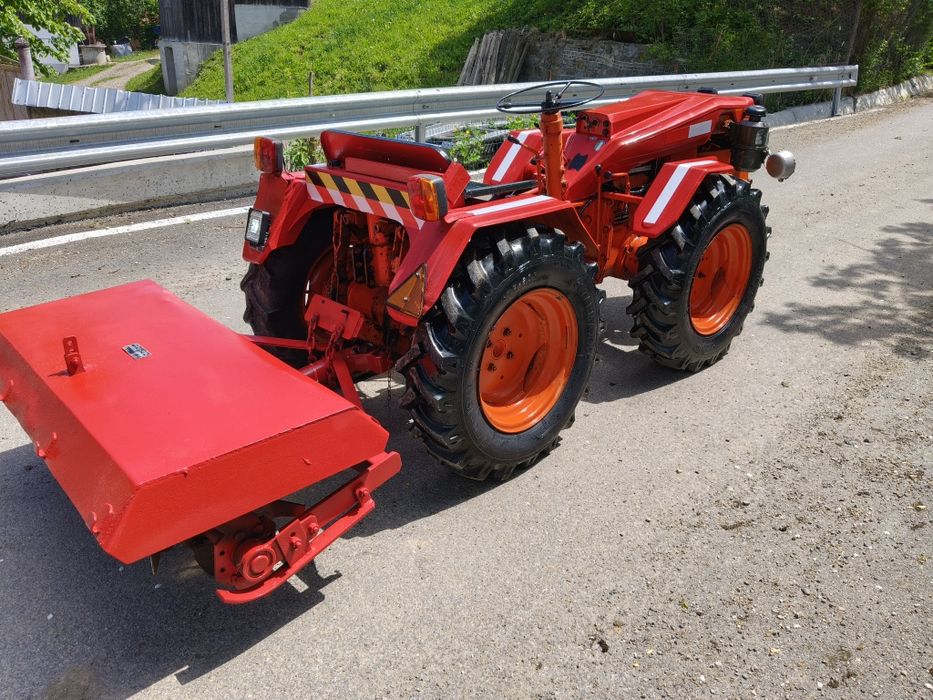 Tractoraș Pasquali 4x4 articulat 30 cai