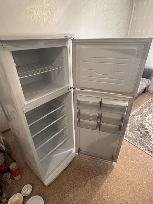 продам холодильник