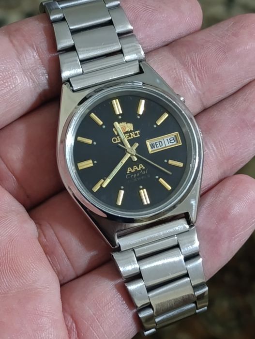 Orient соат сотилади