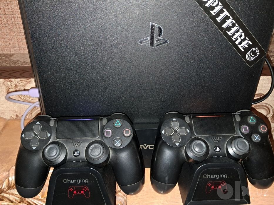 Playstation 4 pro 1TB