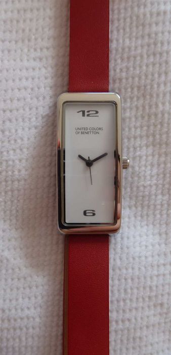 Ръчен часовник Бенетон UNITED COLORS OF BENETTON