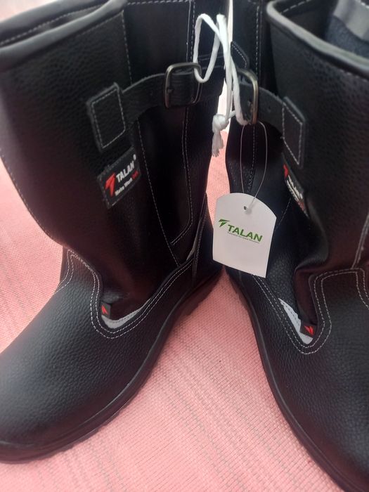 Продам сапоги, рабочие, летние