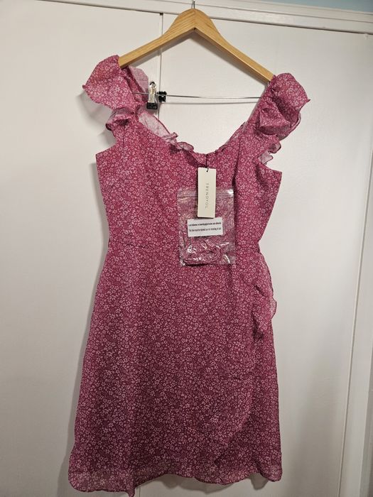 Нови рокли - 12 лв.