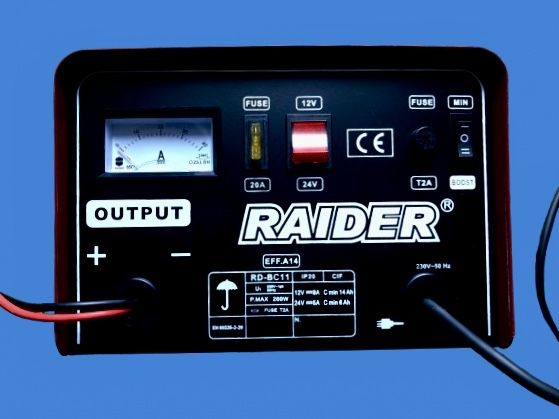 Топ Цена - 29.99€. Ново Зарядно за акумулатор RAIDER  RD-BC11 / 3.5 A, 25-135 Ah