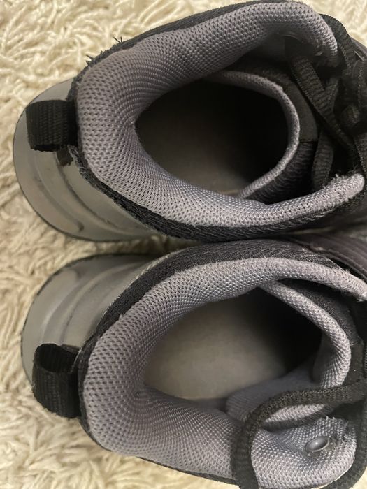 Adidasi under armour nr 33