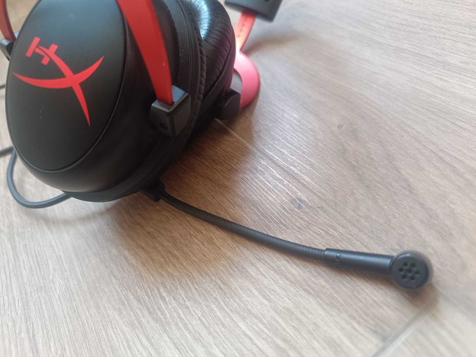 Продам наушники HyperX Cloud S II