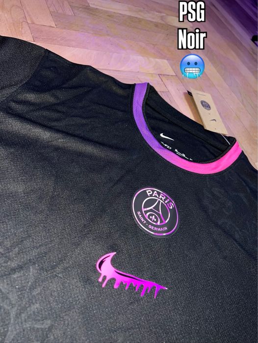 Футболни тениски