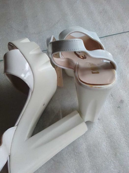 Обувки пролетно есенни