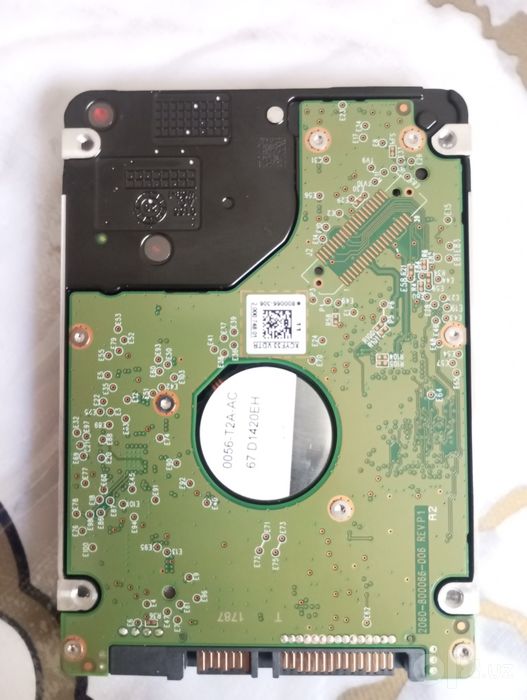 Noutbuk uchun 320 GB HDD  (Hitachi)   sata 6Gb/s