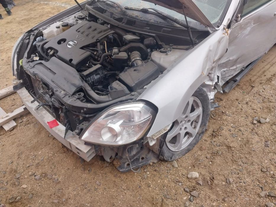 Ниссан тиана на запчасти