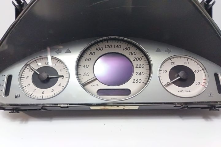 Ceasuri bord A2115405711 Mercedes-Benz E-Class W211