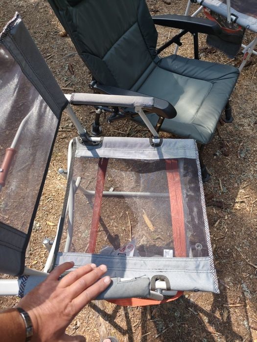 Продавам три стола