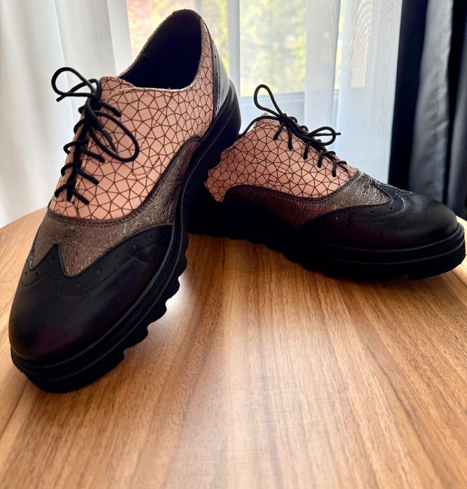 Естествена кожа дамски обувки