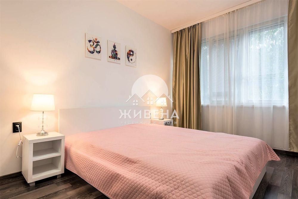 Дава се под наем Тристаен апартамент в Варна, Център - 80 кв.м за 747.66 € - Снимка #11