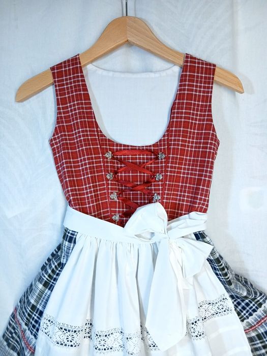 Dirndl fetițe 7-8 ani Nr 128-134cm Sarafan tirolez Rochie bavareza sas