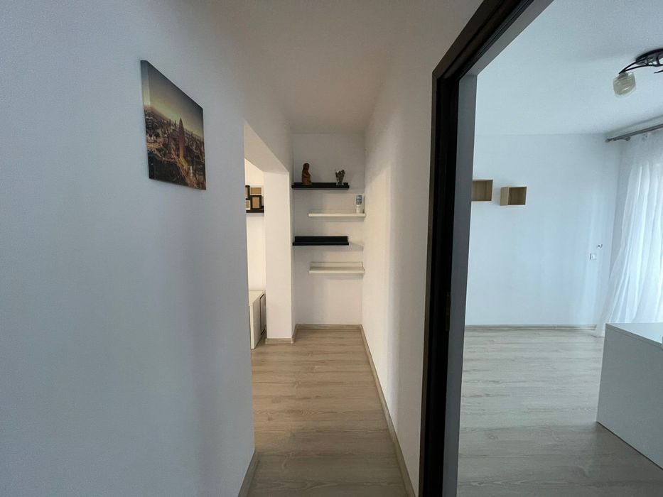 Moldova mall-Inchiriez apartament 3 camere etaj 1 Boxa depozitare - loc parcare Valea Lupului