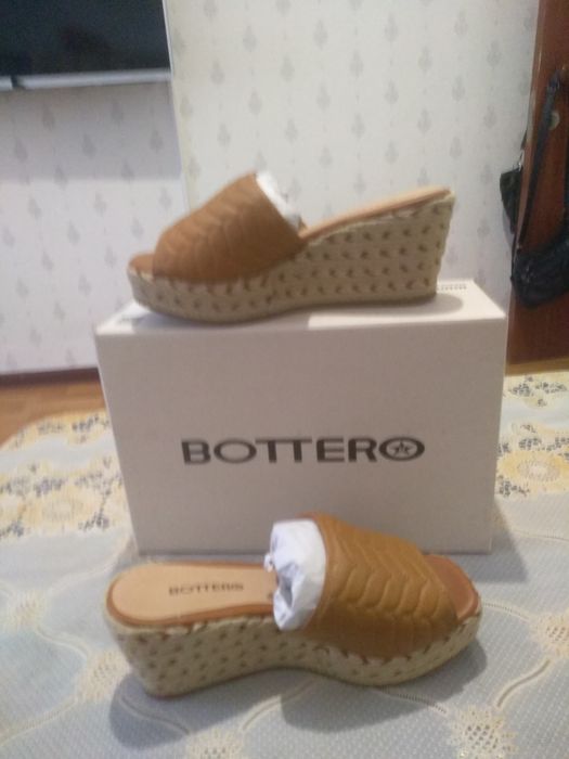 Кожаные босоножки bottero